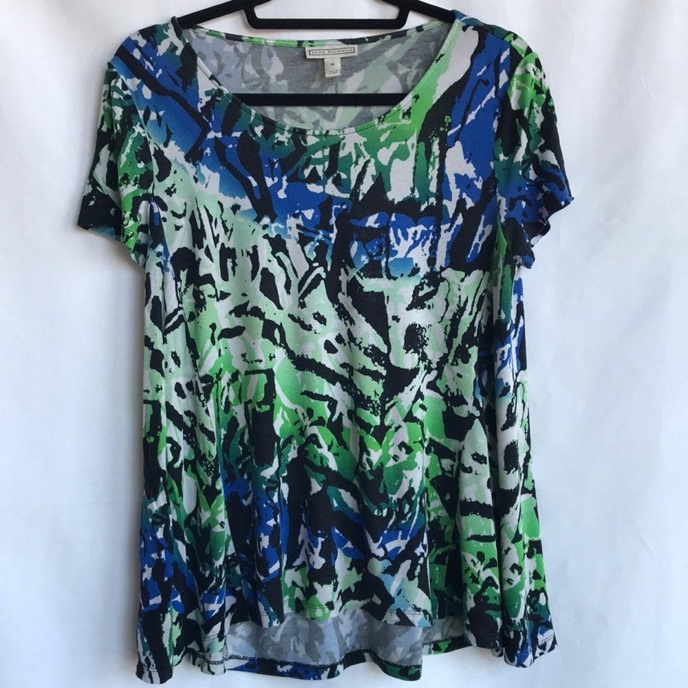 Dana Buchman blue, green, black print scoop tee, M